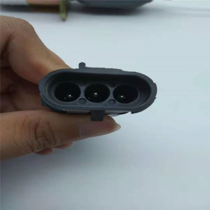Elettrovalvola a solenoide di arresto SA-3999-24 adatta a spina del nero del motore diesel di Cummins Woodword