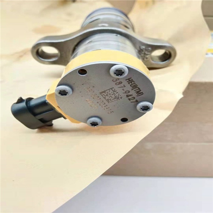 387-9427 misura del complessivo 20*10*7CM dell'iniettore di combustibile del motore diesel C7 per E320D E330D CAT329D