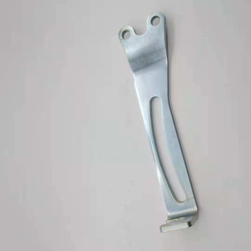 1-13674119-2 1136741192 l'escavatore Electrical Parts 6BD1 6BB1 regola il piatto 4BG1 4BD1