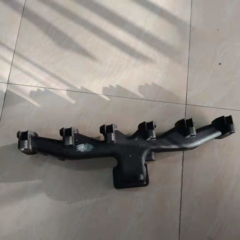 Scarico di Wear Parts Manifold dell'escavatore YUBP-00785 per il motore diesel di 6D102 Hyundai R225LC-7