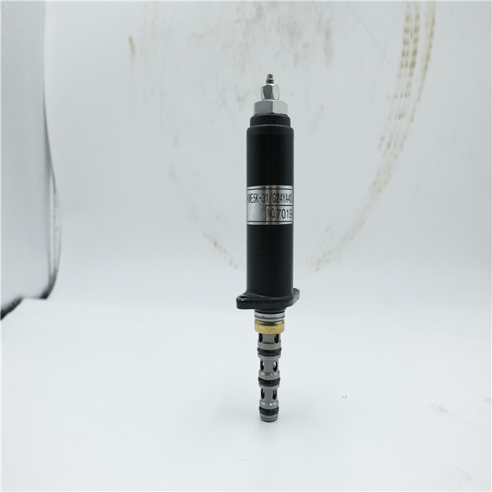 L'elettrovalvola a solenoide rotatoria dell'oscillazione di KWE5K-31 G24YA40 misura l'escavatore Spare Part di SK200-3 SK200-5 SK200-6