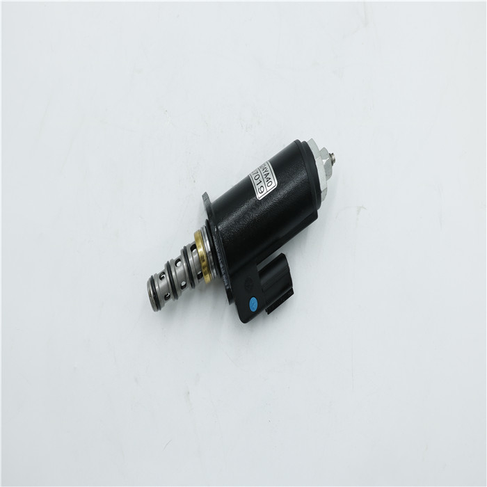 L'elettrovalvola a solenoide rotatoria dell'oscillazione di KWE5K-31 G24YA40 misura l'escavatore Spare Part di SK200-3 SK200-5 SK200-6